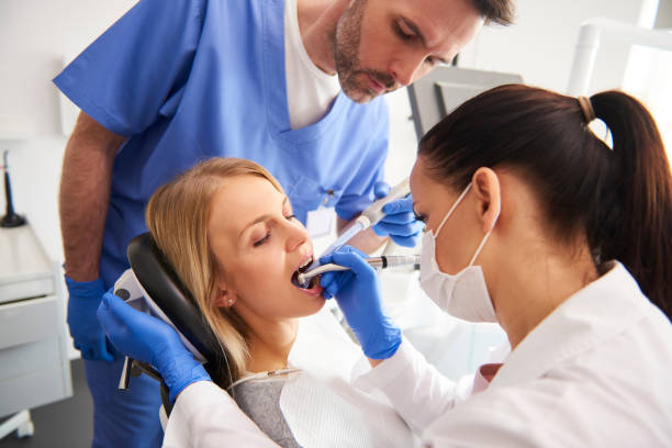 Best Cosmetic Dentistry  in El Valle De Arroyo Seco, NM